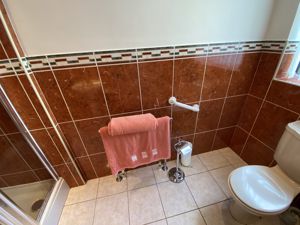 En-Suite- click for photo gallery